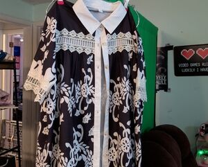 SHEIN Black and White Floral Button Down Shirt